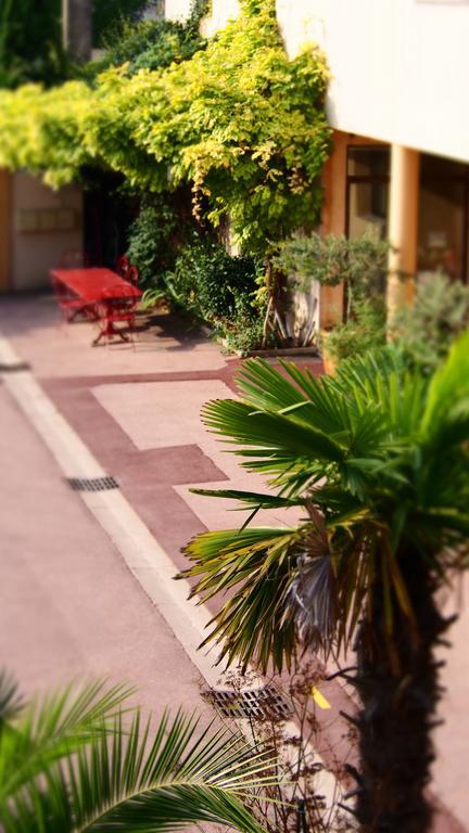 Hotel le Relais du Luberon Maubec  Buitenkant foto